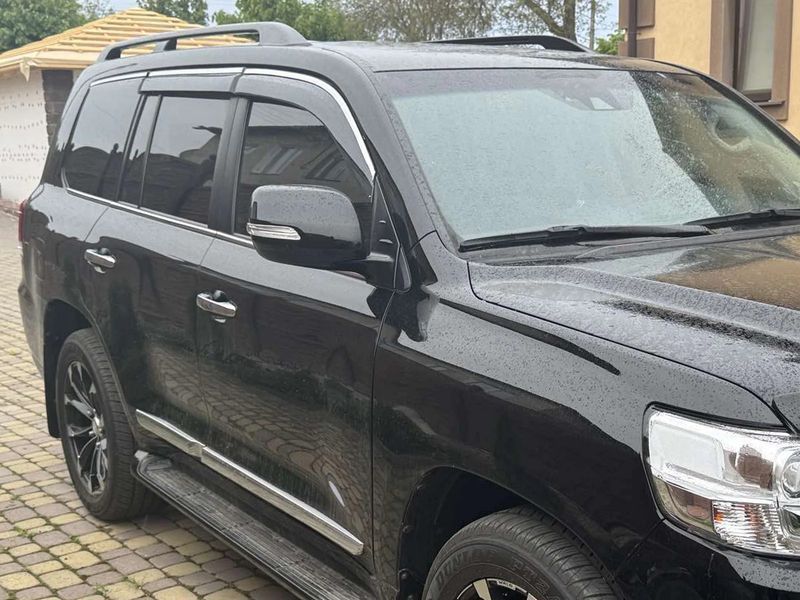 Дефлектори вікон вітровики Toyota land Cruiser 200 з хром вставкою (нерж.) Premium BTYLD0823-W/S фото