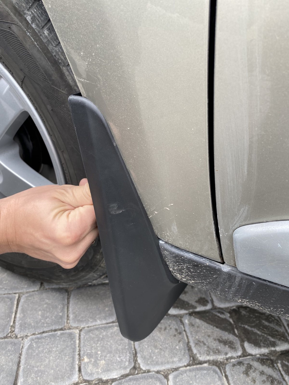Mitsubishi Outlander XL 2007-2012 Узкий порог — брызговики, фото 2